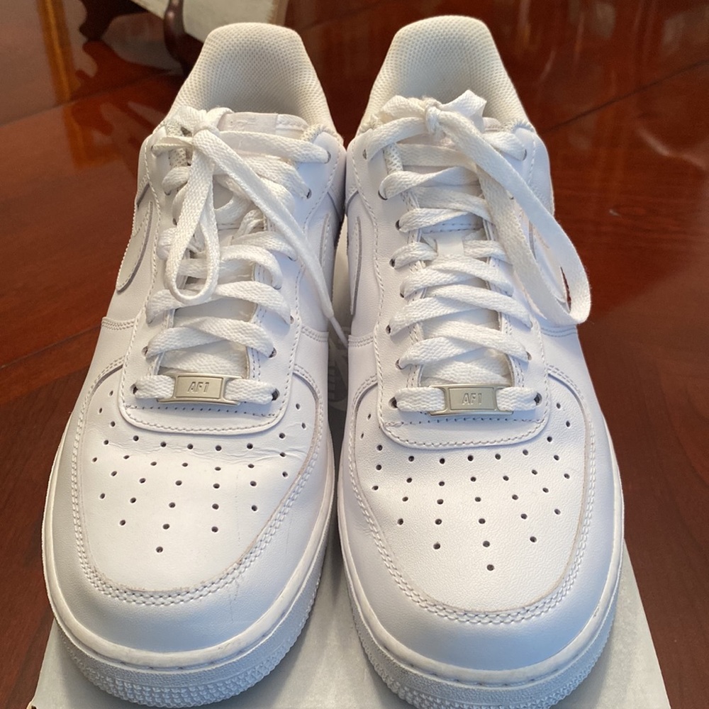 Women’s sneakers